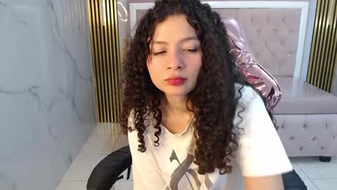 Shalon  online show from December 2024 04:11:01 PM