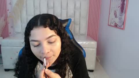 Snapshot of shalon_diaz_sub chatting on November 2025 01:55:02 PM Shalon online show from November 2025 01:55:02 PM