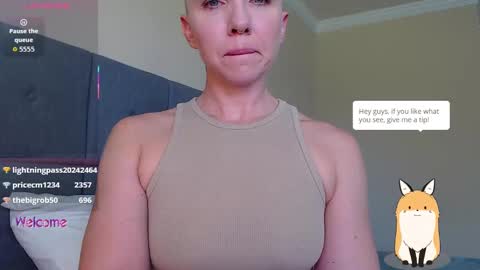 Shalynn online show from October 2025 05:21:02 PM