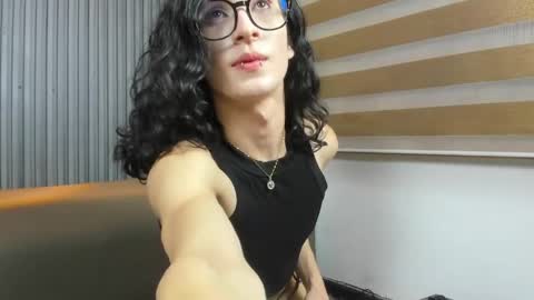 Snapshot of shammy_rosse chatting on May 2026 02:07:02 AM shammy_rosse online show from May 2026 02:07:02 AM