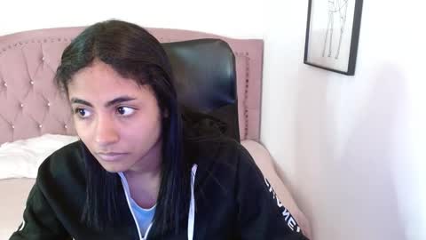 shanelle online show from November 2025 03:06:02 AM