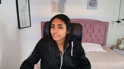 shanelle online show from November 2025 03:16:02 AM