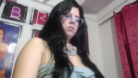 Snapshot of shanellmoore chatting on December 2024 11:28:01 PM Shanell Moore online show from December 2024 11:28:01 PM
