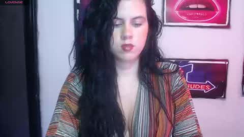 Snapshot of shanellmoore chatting on January 2025 03:08:02 PM Shanell Moore online show from January 2025 03:08:02 PM