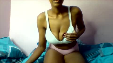 shanizz online show from March 2026 10:03:02 PM