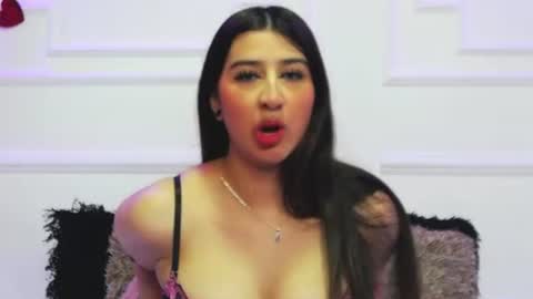 ShannonBannks online show from July 2026 01:29:02 PM