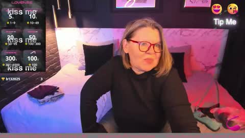 Shannon online show from November 2025 05:29:01 AM