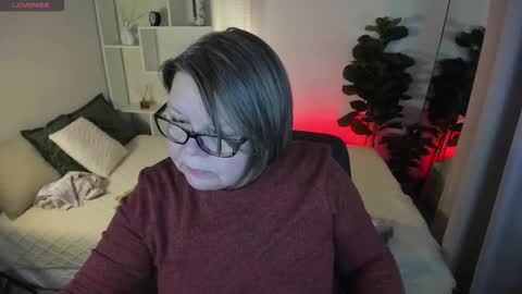 Shannon online show from February 2026 05:04:01 AM