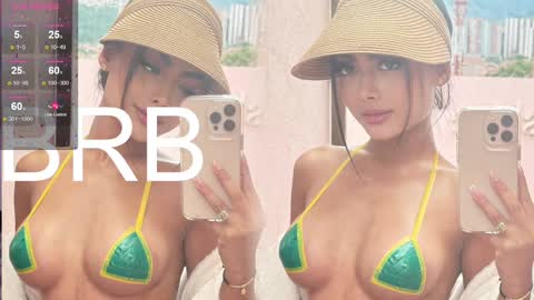 Snapshot of shanonclark chatting on February 2025 10:09:01 PM SHANON online show from February 2025 10:09:01 PM