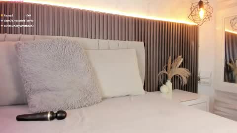 Snapshot of shanonclark chatting on November 2025 07:12:01 PM SHANON online show from November 2025 07:12:01 PM