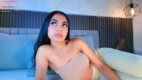 SHANON online show from April 2026 07:20:02 PM