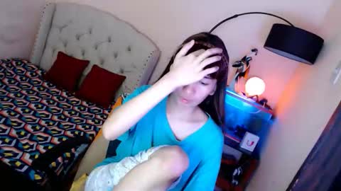 SHANTA FOX  s online show from October 2025 04:41:01 PM