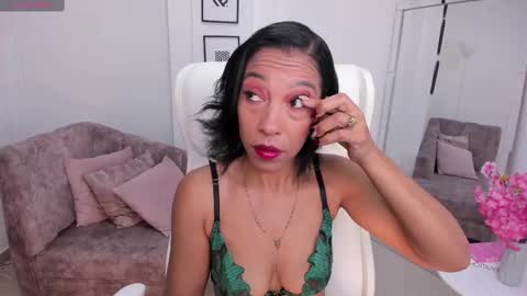 Snapshot of shantall_wills chatting on September 2025 02:55:01 PM Shantall wills online show from September 2025 02:55:01 PM