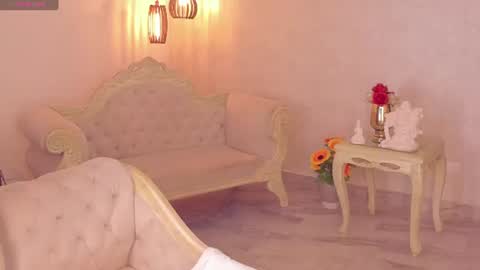 ShantallKnowles online show from July 2026 02:23:01 PM
