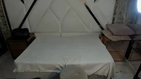 Shara Oz online show from February 2026 03:14:02 AM