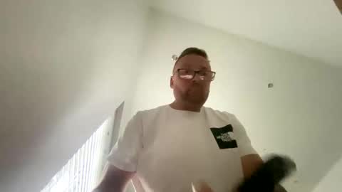 Snapshot of sharksboy16 chatting on December 2024 10:01:02 AM Sharksboy online show from December 2024 10:01:02 AM