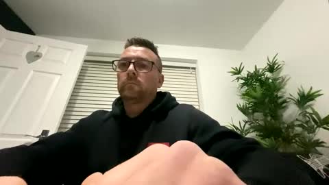 Snapshot of sharksboy16 chatting on January 2025 06:11:02 AM Sharksboy online show from January 2025 06:11:02 AM