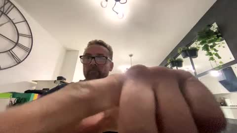 Snapshot of sharksboy16 chatting on February 2026 06:02:01 AM Sharksboy online show from February 2026 06:02:01 AM