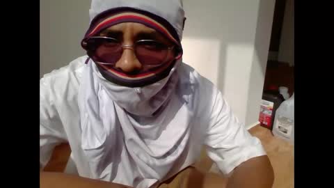 Sharkyoung online show from October 2025 07:45:02 PM