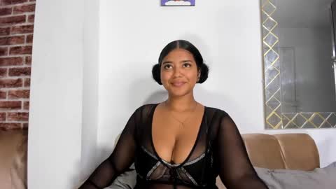 Sharlot online show from April 2026 01:37:02 PM