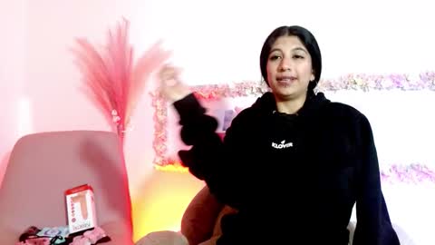 Snapshot of sharlotaustral18_ chatting on February 2026 03:36:02 AM sharlotaustral18_ online show from February 2026 03:36:02 AM