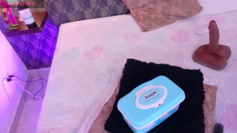 Sharom  online show from February 2025 10:00:02 PM