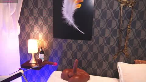 Sharom  online show from October 2025 07:47:02 PM