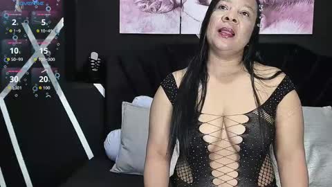 Sharon Noa online show from March 2026 11:29:02 AM