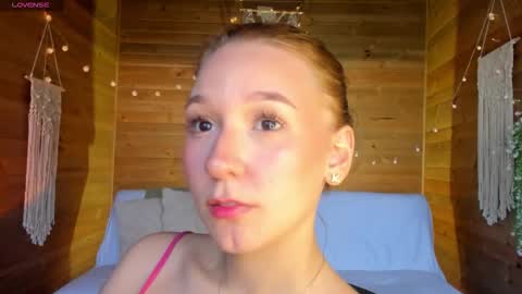 Shantall online show from March 2026 10:27:01 PM