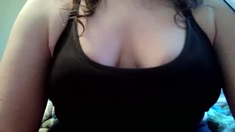 Snapshot of shathara chatting on March 2026 05:05:01 PM Shay online show from March 2026 05:05:01 PM