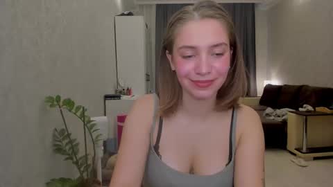 Snapshot of shawty__mariaa chatting on October 2025 01:30:01 PM shawty__mariaa online show from October 2025 01:30:01 PM