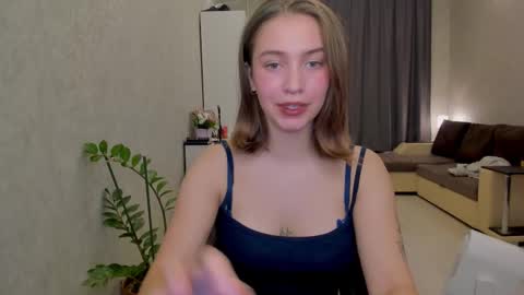 Snapshot of shawty__mariaa chatting on October 2025 02:06:02 PM shawty__mariaa online show from October 2025 02:06:02 PM