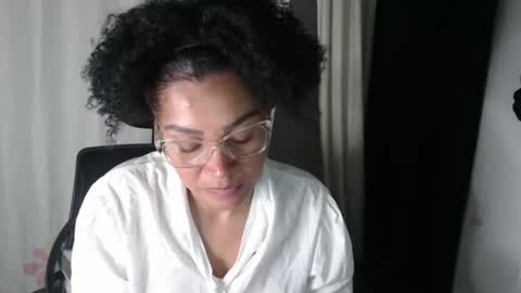 Shayna online show from January 2025 12:22:02 AM