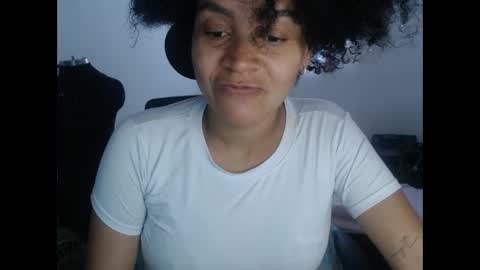 Shayna online show from November 2025 08:57:01 PM