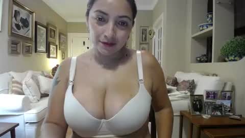 Snapshot of shayrahotss chatting on July 2026 09:39:01 PM shayra online show from July 2026 09:39:01 PM