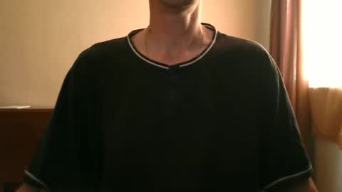 Snapshot of shedevr02 chatting on October 2025 12:00:02 PM Roger online show from October 2025 12:00:02 PM