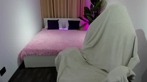 Sheila GMT 2 Tuesday Wednesday Friday Saturday Sunday- 8  5  online show from February 2025 04:49:01 AM