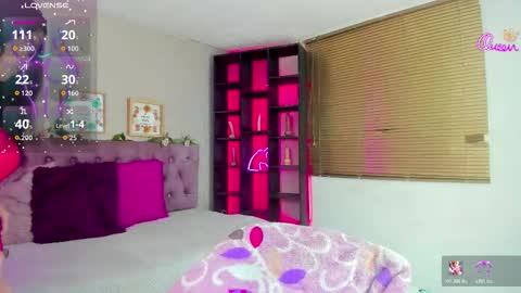 Shelby cute  online show from February 2026 01:04:01 PM