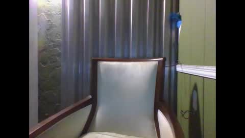 Red online show from October 2025 02:30:01 AM