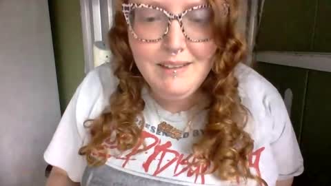 Red online show from April 2026 10:09:02 PM