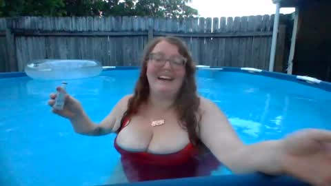 Red online show from July 2026 12:24:01 AM