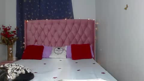 shelia420715 online show from December 2025 05:40:02 PM