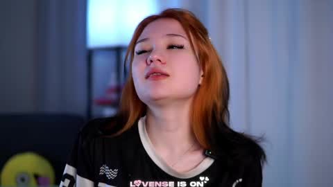 Snapshot of sheliamuyres chatting on April 2026 02:28:01 PM Lina online show from April 2026 02:28:01 PM