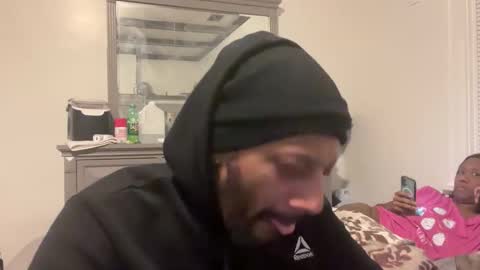 Snapshot of shelikes2play412 chatting on January 2026 10:40:01 AM Aquarius69 online show from January 2026 10:40:01 AM