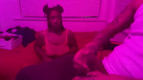 Snapshot of shelikes2play412 chatting on January 2026 07:24:01 AM Aquarius69 online show from January 2026 07:24:01 AM