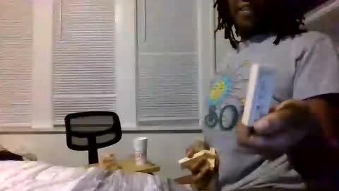 Snapshot of shelikes2play412 chatting on February 2026 11:11:01 AM Aquarius69 online show from February 2026 11:11:01 AM