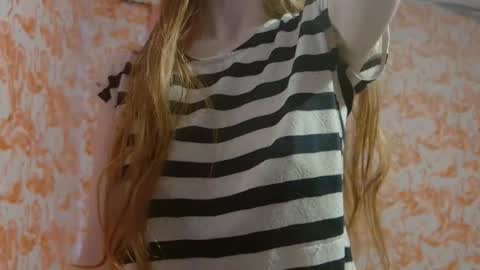 Erika online show from March 2026 10:11:01 PM