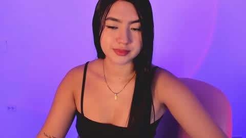 Snapshot of shelly_rohades chatting on October 2025 01:06:02 AM online show from October 2025 01:06:02 AM