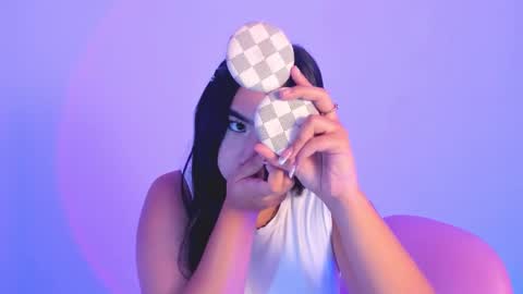 Snapshot of shelly_rohades chatting on October 2025 01:31:02 AM online show from October 2025 01:31:02 AM