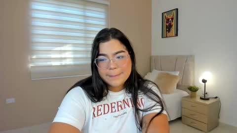 Snapshot of shelsy_joys chatting on February 2026 12:45:02 PM shelsy online show from February 2026 12:45:02 PM